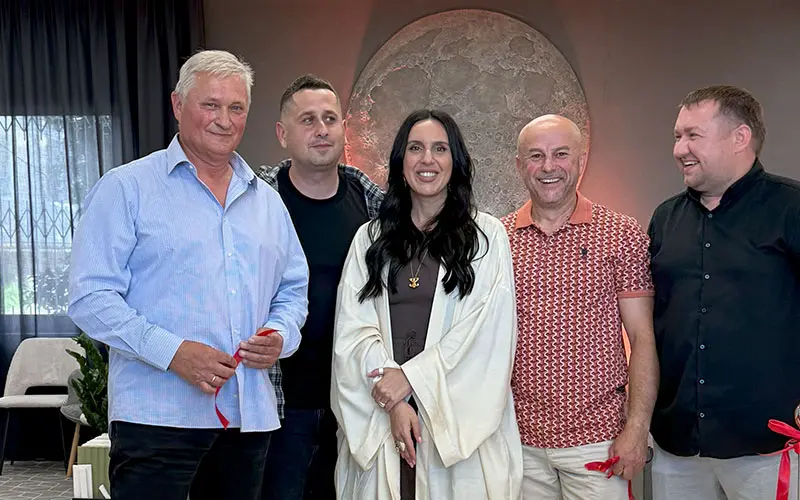 Открыта новая студия красок Sadolin Professional во Львове! - 3