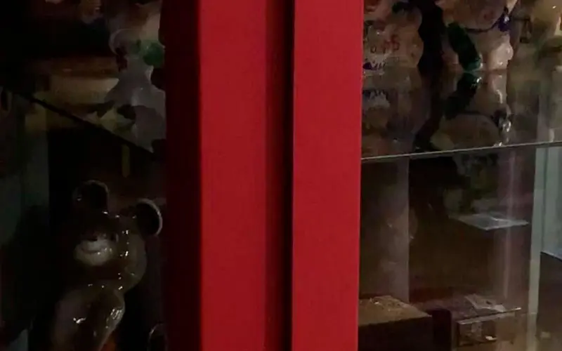 Фарба EasyCare Wood&Metal - реставрація металевої шафи - 4