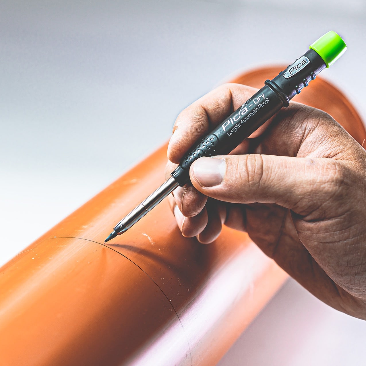 Олівець будівельний автоматичний з точилкою Pica Dry Long Life 2.8 мм (3030) 15 Олівець будівельний автоматичний з точилкою Pica Dry Long Life 2.8 мм (3030) 15