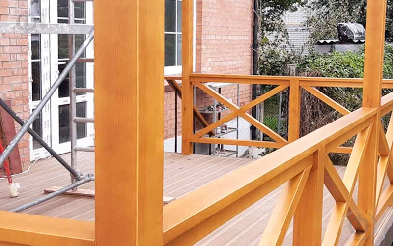 Продукти Sikkens™ - огорожа з сосни - 1