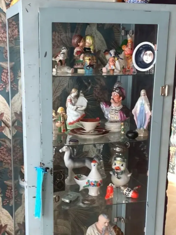 Фарба EasyCare Wood&Metal - реставрація металевої шафи - 1