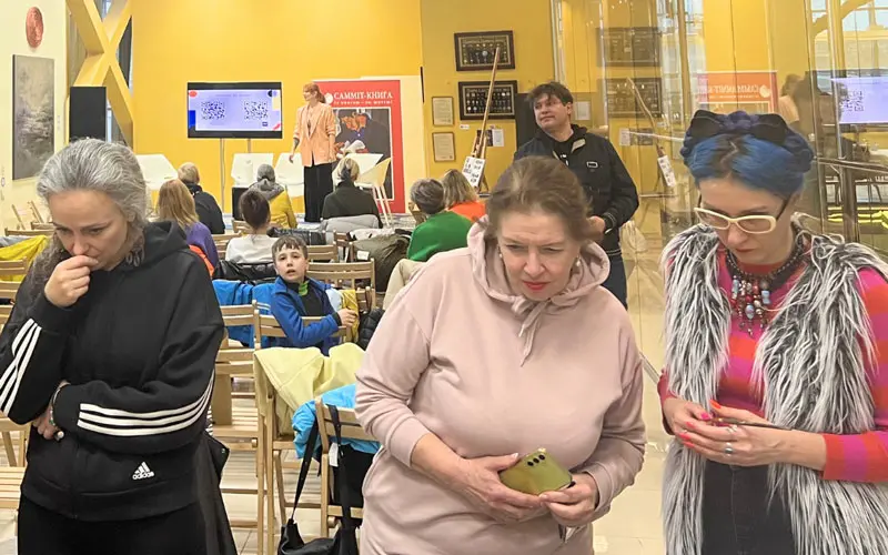 Мастер-класс «Творчество без границ» с Викой Чародейкой на Book & Art Fest - 8