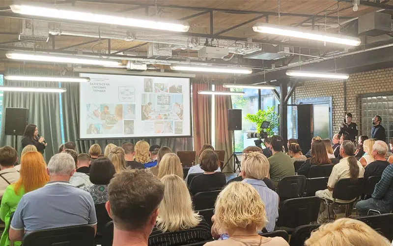 Презентация цвета Sadolin 2026: синий задает ритм будущего - 8