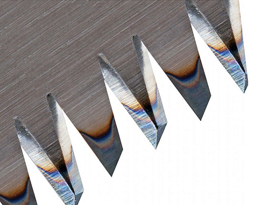 Складна ручна пилка/ножівка по дереву Tajima Rapid-Pull G-Saw, 9 TPI, 210 мм (GKG210) 3 Складна ручна пилка/ножівка по дереву Tajima Rapid-Pull G-Saw, 9 TPI, 210 мм (GKG210) 3